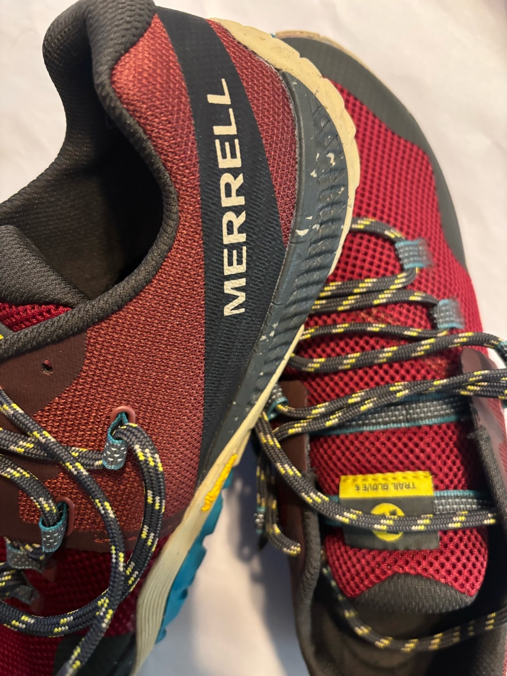Merrell men’s trail glove 6
Size 10.5 - Picture 4 of 7